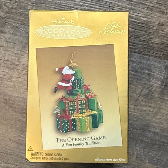 Hallmark Keepsake Ornament Set - Festive Colors - Picture 3 of 8